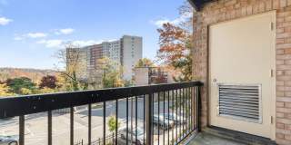 101 North Ripley Apartments Gallery 15