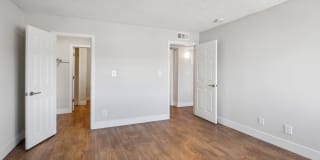 Meadow Creek Apartments Gallery 8
