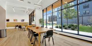 Post Chicago-Co Living Gallery 25