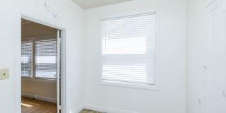 226 Athol Avenue Gallery 16