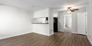 Topanga Canyon Apartments Gallery 11