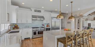 8628 Scarsdale Drive Gallery 17