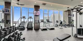 363 E Wacker Drive Gallery 40