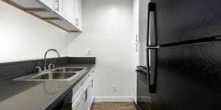 Topanga Canyon Apartments Gallery 15