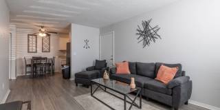 Glastonbury Woods Apartments Gallery 2