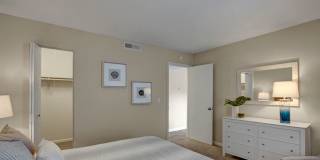 Lacota Gallery 13