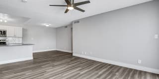 Tides at North Paradise Apartments Gallery 11