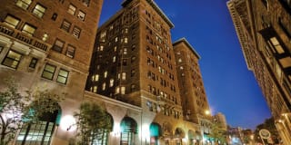 Chestnut Hall Apartments Gallery 20