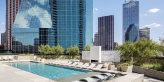 AMLI Fountain Place Gallery 20