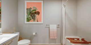 Salt Gallery 22