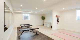 1224 W 37th Place - Co-Living Gallery 18