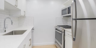 Hudson Crossing Gallery 32