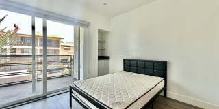1515 Colby Ave - Co-Living Gallery 22