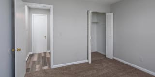 Dupont Avenue Apartments Gallery 12