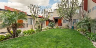 Topanga Canyon Apartments Gallery 32
