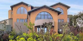 Luxury Living Above The Bay -- Iconic views! Gallery 1