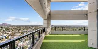 1040 E OSBORN Road Gallery 26