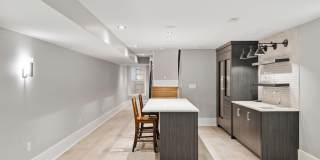 905 PINE STREET Gallery 25