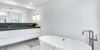 8618 N Timberlane Dr Gallery 45