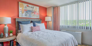 The Square at 511 Apartments - Affordable Housing Gallery 9