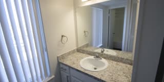Harvard Square Apartments Gallery 30