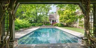 A timeless Cape Cod-style estate! Gallery 1