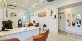 Omnia on Thomas Gallery 16