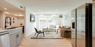 1224 W 37th Place - Co-Living Gallery 21