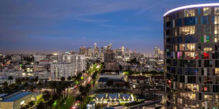 Kurve on Wilshire Gallery 44