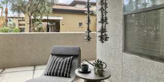 The Laurel Apartments Gallery 13