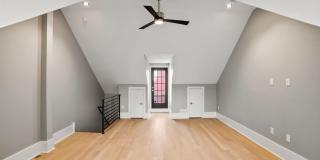 905 PINE STREET Gallery 52