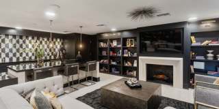 The Aston North Scottsdale Gallery 21