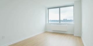 180 Riverside Boulevard Gallery 64