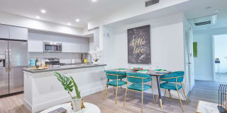 1515 Colby Ave - Co-Living Gallery 2