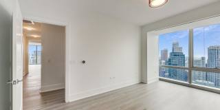 363 E Wacker Drive Gallery 15
