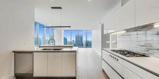 363 E Wacker Drive Gallery 9