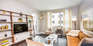 Fourth Street East Gallery 32
