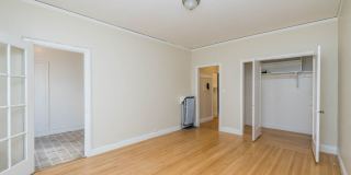 226 Athol Avenue Gallery 12