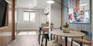 BROADSTONE 7th Street Gallery 9