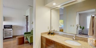 Vivo Living Raleigh I Gallery 24