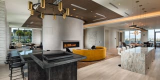 ARQ Gallery 40