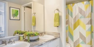 Emerson Square Apartments Gallery 10