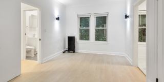 The Onyx at Carmen Gallery 18