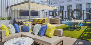 mResidences Olympic & Olive Gallery 21