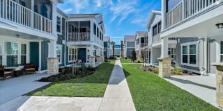 Springs at Flagler Center Gallery 30