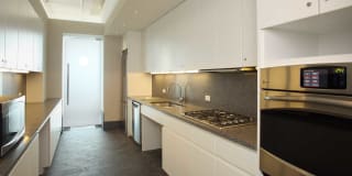 Beatrice Gallery 39