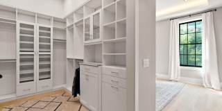 905 PINE STREET Gallery 34