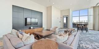 600 N Lake Shore Drive Gallery 25