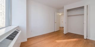 180 Riverside Boulevard Gallery 28