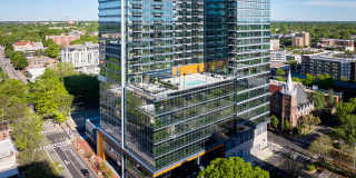 400H Apartments Gallery 2